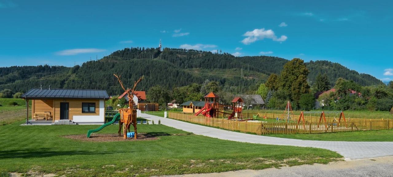 Rezort Zvernica Vlachy - Family & Fun Ngoại thất bức ảnh